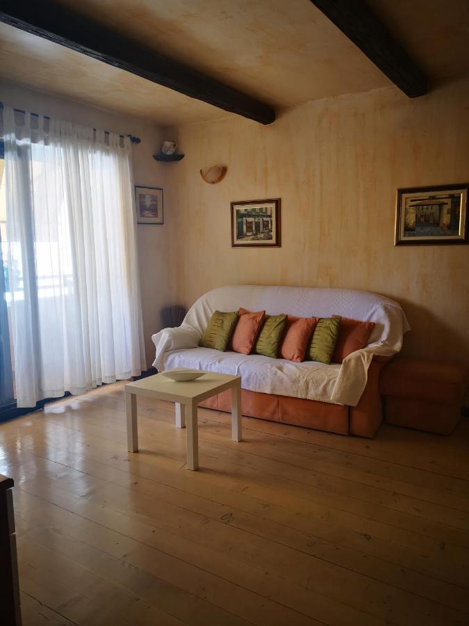 Apartment Marisa Πόρετς Εξωτερικό φωτογραφία