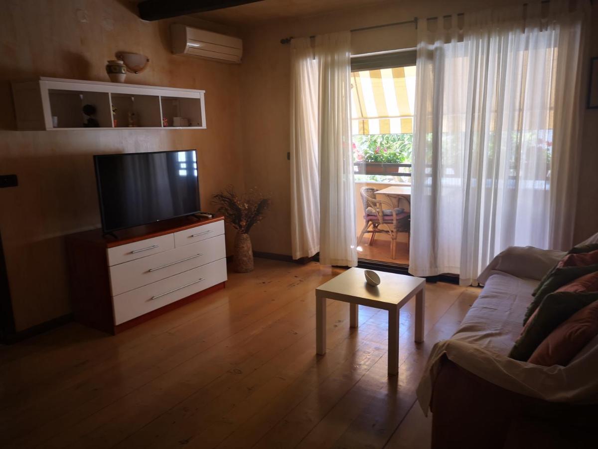 Apartment Marisa Πόρετς Εξωτερικό φωτογραφία